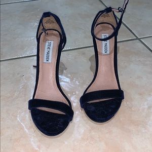 Velvet dark blue heels